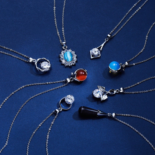 HabanaStrong Dolphin Natural Stone Paper Card Necklace